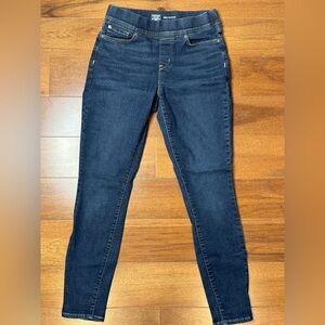 NWOT/LEVI STRAUSS PULL-ON SKINNY